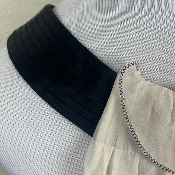 BCBGMAXAZRIA White Babydoll Black Polka Dot Flowy Ruffle Silk Blouse MEDIUM - Picture 8 of 10